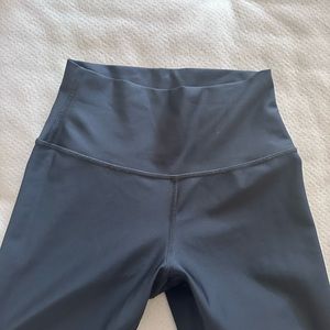 Alo yoga airlift legging